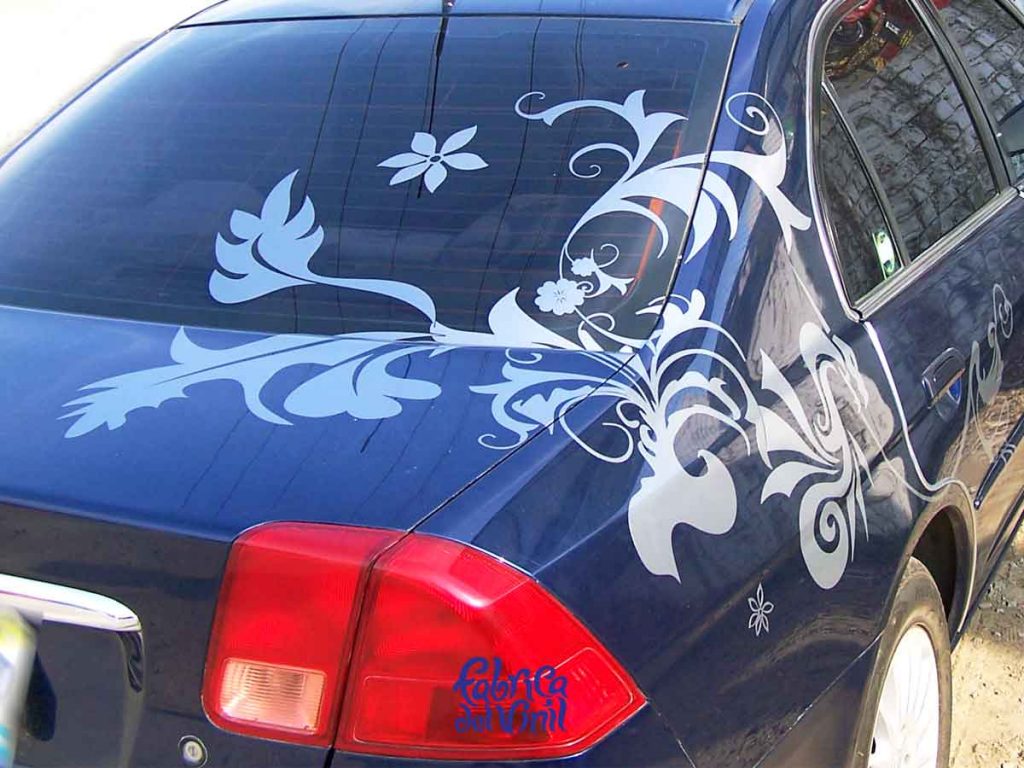 Sticker para Carro o Camioneta en Guadalajara. Ilustraciones personalizadas para tu modelo de vehículo. Aplicación incluida con diseño y corte en Guadalajara y su Zona Metropolitana.