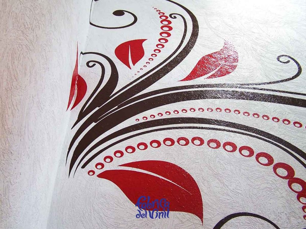 Mural diseño personalizado de motivos florales, fabricado con materiales Made in USA. Vinilo de corte aplicado en Guadalajara, Jalisco, México.