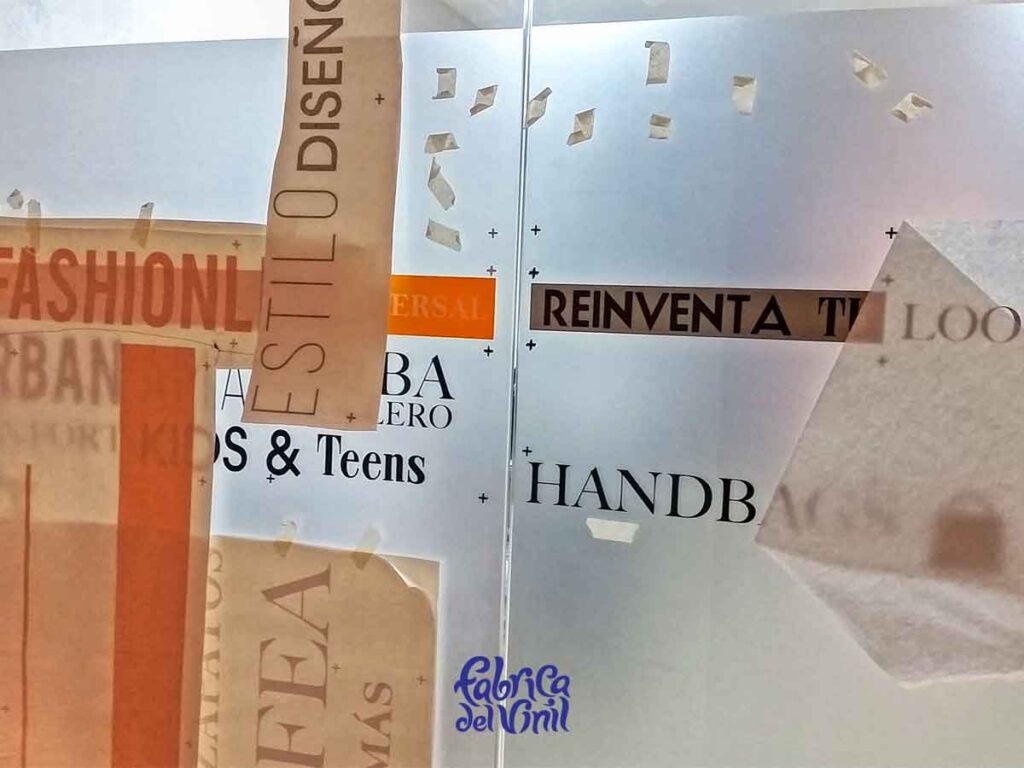 La Película para Vidrios de Fábrica del Vinil, mantiene el brillo y una duración extendida, gracias a la tecnología de adhesión airfree, con canales qué permiten la liberación de aire qué puede quedar atrapado. El Vinil para Vidrio se acopla constantemente a la superficie a lo largo de su vida útil.