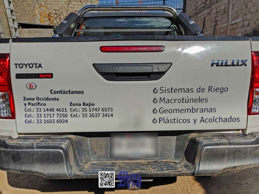 La rotulación publicitaria de tus unidades lleva más visitantes y potenciales clientes a tu página web. Tu página web empresarial resulta ser más efectiva para generar ventas que cualquier otra inversión digital, porque es la forma en que las empresas visitan tu catálogo de productos y servicios, además de ser el medio de contacto perfecto. Las unidades con rotulación publicitaria acercan a tus clientes más probables a tus redes sociales y después a concretar la compra, porque satisfacen una necesidad real cuando a ellos les ofreces tus soluciones.