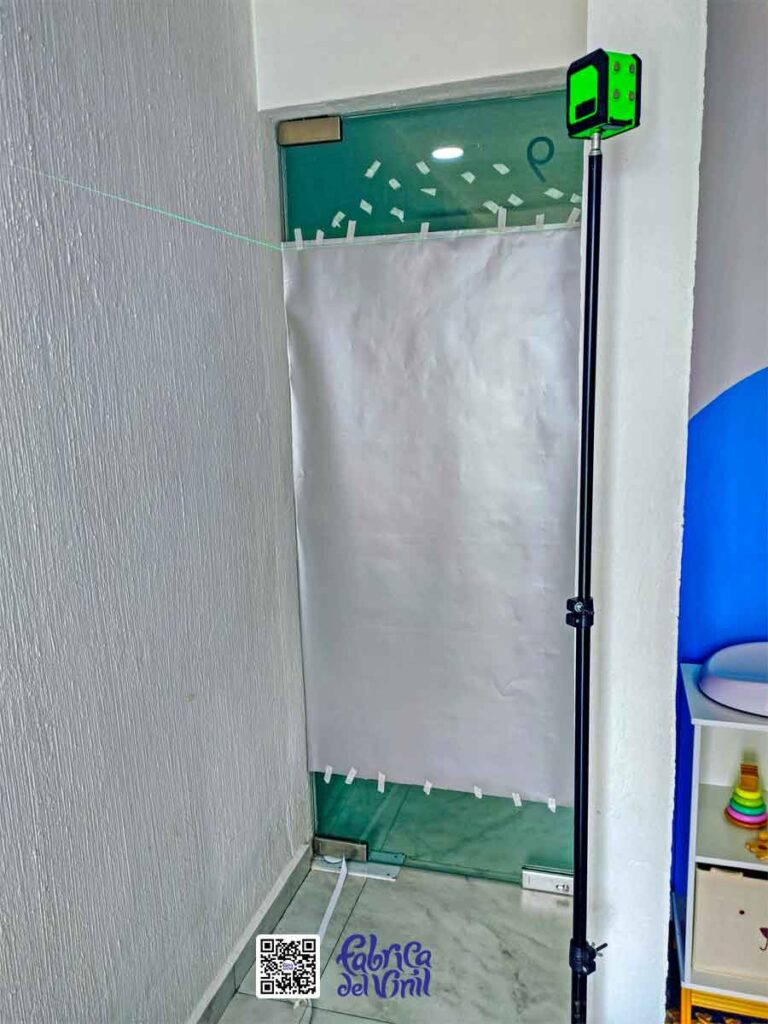 Los médicos especialistas crean y utilizan exitosamente su identidad gráfica para estar entre las primeras opciones o la única al momento en que sus pacientes seleccionan sus servicios. Implementan su logotipo, colores, tipografía y layout en su página web, papelería y redes sociales; crean también en sus consultorios un entorno que los diferencia de la competencia y ofrecen a sus pacientes una experiencia positiva que recuerdan y recomiendan. Cotiza y compra tu publicidad para consultorios médicos particulares en Fábrica del Vinil por medio de WhatsApp: 33 1927 2871.