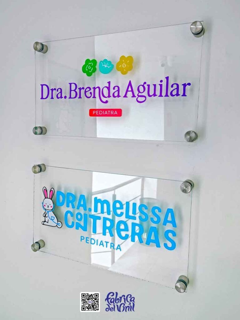 Fábrica del Vinil: Crea tus letreros a partir de acrílicos transparentes y de color, cortados con láser CNC y mezclas de capas de vinilos de corte o vinilos impresos con tu diseño personalizado. Proyectamos tus ilustraciones y logo de cardiología para que potencien tu identidad comercial y marca. WhatsApp: 33 1927 2871.
